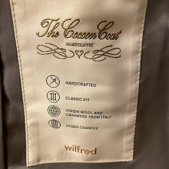 Aritzia | Wilfred - The Cocoon Coat - Picture 2 of 8